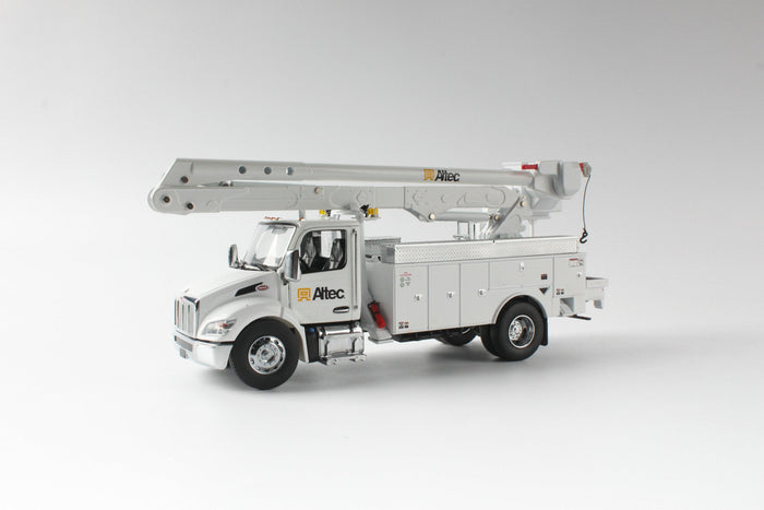 1:32 Peterbilt 536 cab with Altec AA55 Aerial - White Truck/White Body, 71105