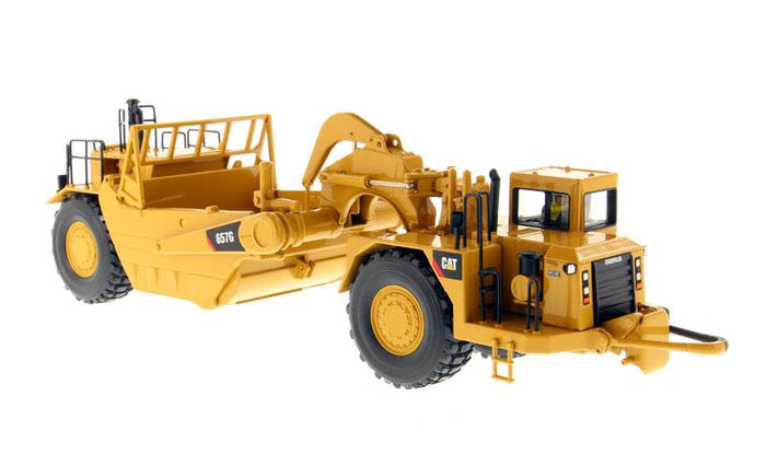 1:50 Cat® 657G Wheel Tractor Scraper Core Classics, 85175c
