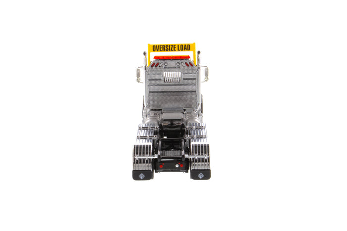 1:50 International HX620 Tridem Tractor- White, 71007