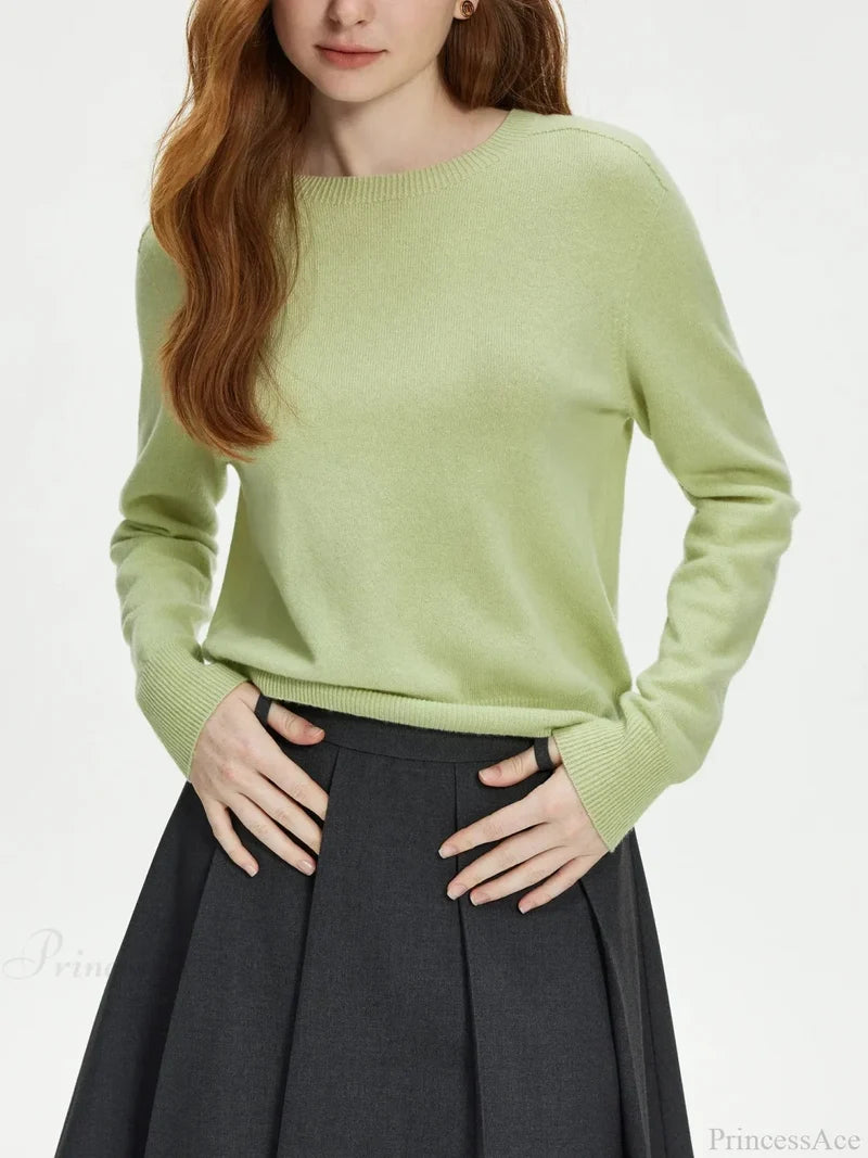 100% Wool Seamless Crew Neck Sweater Green / XS