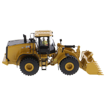 1:50 Cat® 966GC Wheel Loader, High Line Series, 85682