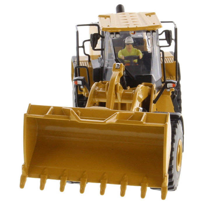 1:50 Cat® 966GC Wheel Loader, High Line Series, 85682