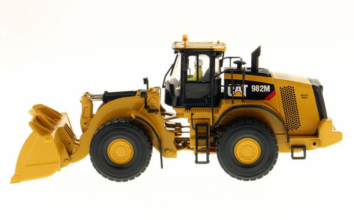1:50 Cat® 982M Wheel Loader Core Classics Series, 85292c