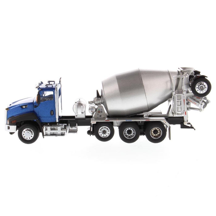 1:50 Cat® CT660 Day Cab Tractor with Metal McNeilus Concrete Mixer, 85664