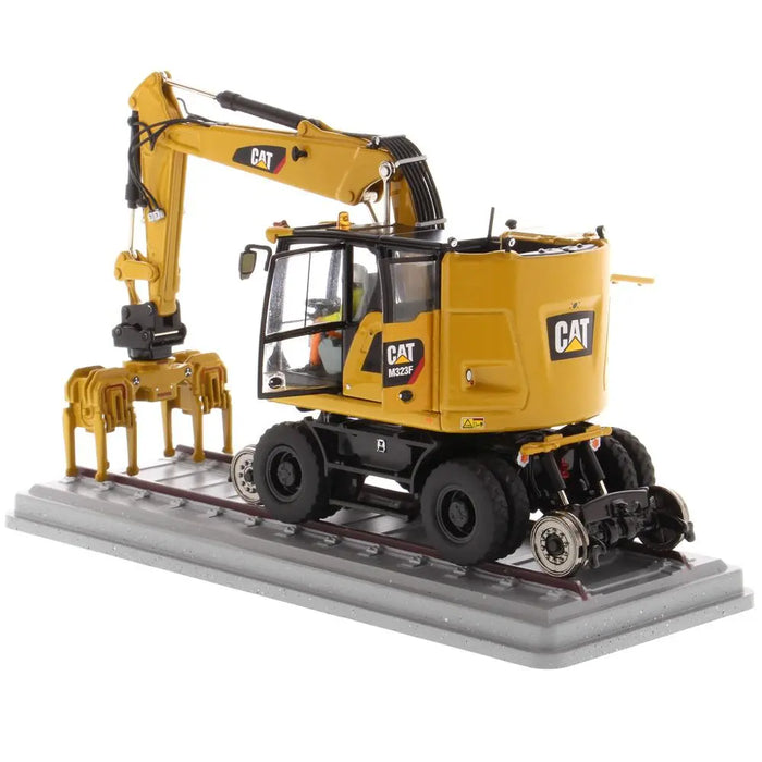 1:50 Cat® M323F Railroad Wheeled Excavator - Cat Yellow Version High Line Series, 85662 Caterpillar