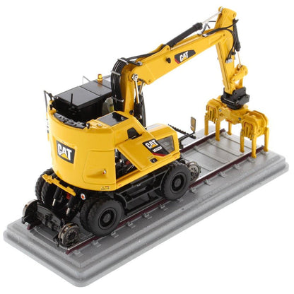1:50 Cat® M323F Railroad Wheeled Excavator - Safety Yellow Version High Line Series, 85661