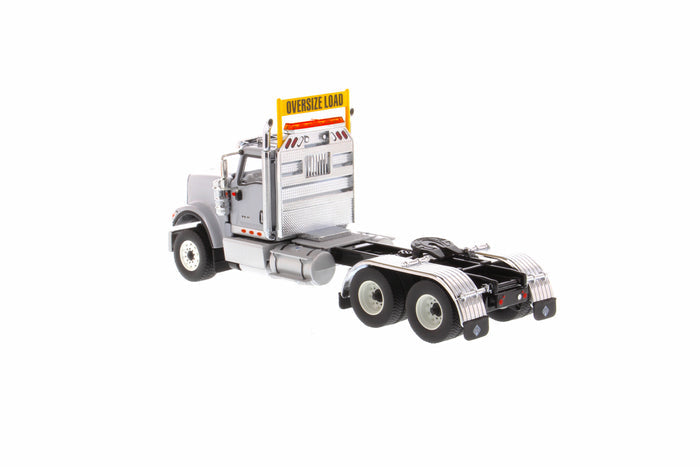1:50 International HX520 Tandem Tractor - LIGHT GREY, 71005