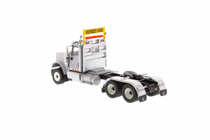 1:50 International HX520 Tandem Tractor - LIGHT GREY, 71005