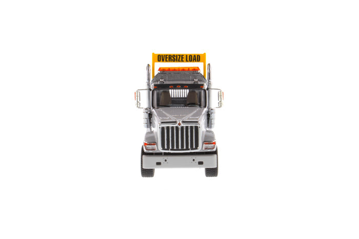 1:50 International HX520 Tandem Tractor - LIGHT GREY, 71005