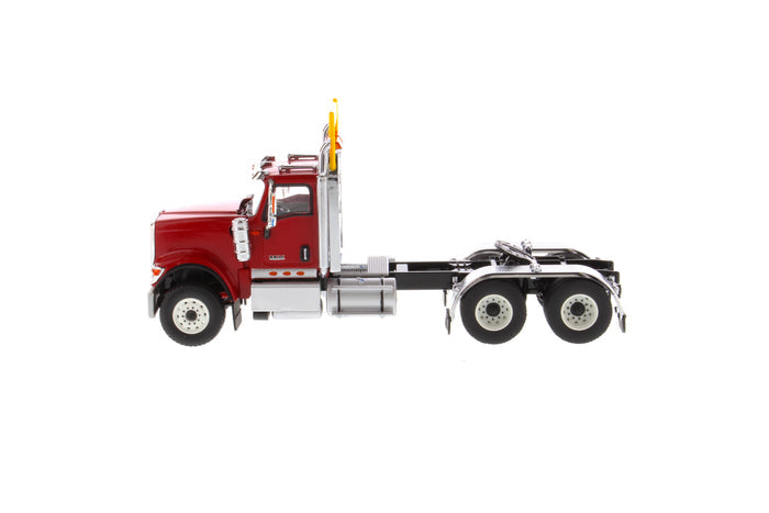 1:50 International HX520 Tandem Tractor - RED, 71002