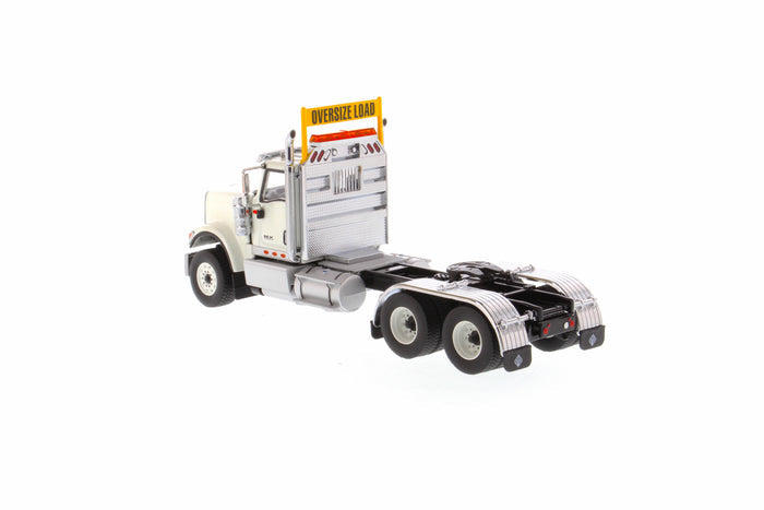 1:50 International HX520 Tandem Tractor - WHITE, 71001