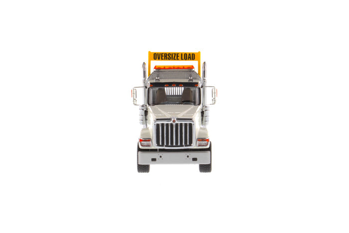 1:50 International HX520 Tandem Tractor - WHITE, 71001