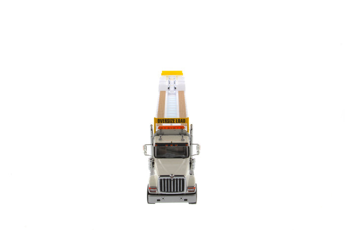 1:50 International HX520 Tandem Tractor with XL 120 Trailer. Including both rear boosters - White, 71015