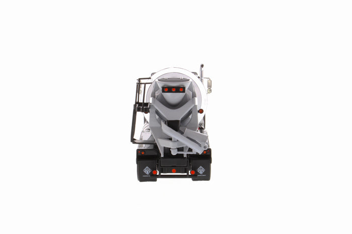 1:50 International HX615 Concrete Mixer - Cab: White / Mixer drum: Light Grey, 71014