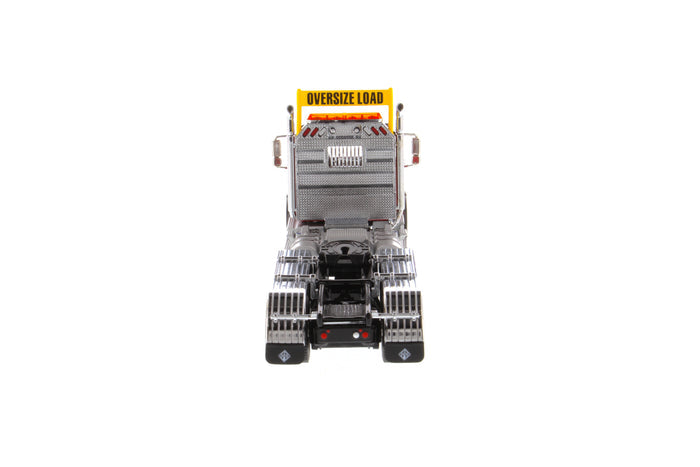1:50 International HX620 Tridem Tractor- Red, 71008