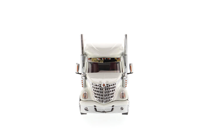1:50 International LoneStar Sleeper Cab, White, Transport Series, 71024