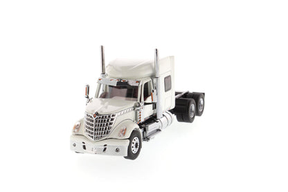 1:50 International LoneStar Sleeper Cab, White, Transport Series, 71024
