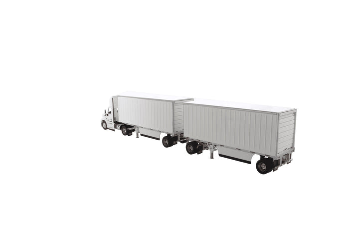 1:50 Peterbilt 579 Single Axle Day Cab with two Wabash National 28' Pup trailers and chromed wheels, 71099