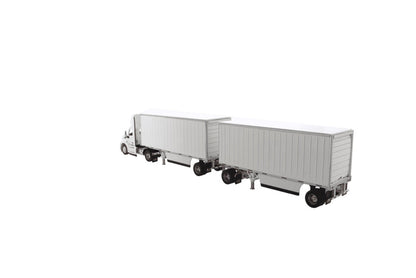 1:50 Peterbilt 579 Single Axle Day Cab with two Wabash National 28' Pup trailers and chromed wheels, 71099