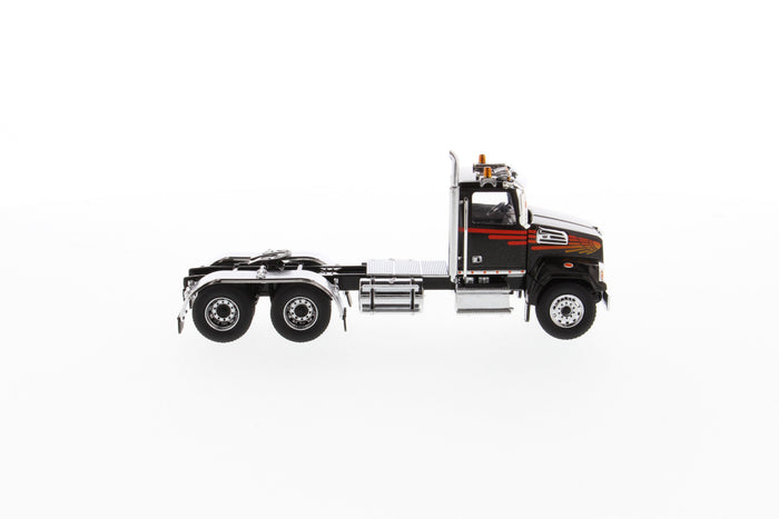 1:50 Western Star 4700 SF Tandem Tractor, Metallic Black, 71036