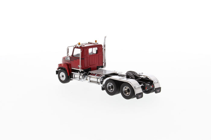 1:50 Western Star 4700 SF Tandem Tractor, Metallic Red, 71037