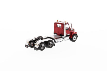 1:50 Western Star 4700 SF Tandem Tractor, Metallic Red, 71037