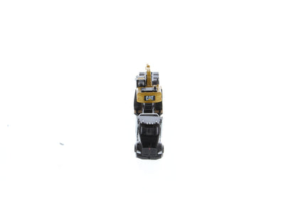 1:87 Kenworth T880s SBFS 40in-Sleeper Tandem Tractor with Lowboy Trailer and Cat 320D L Hydraulic Excavator, 84420