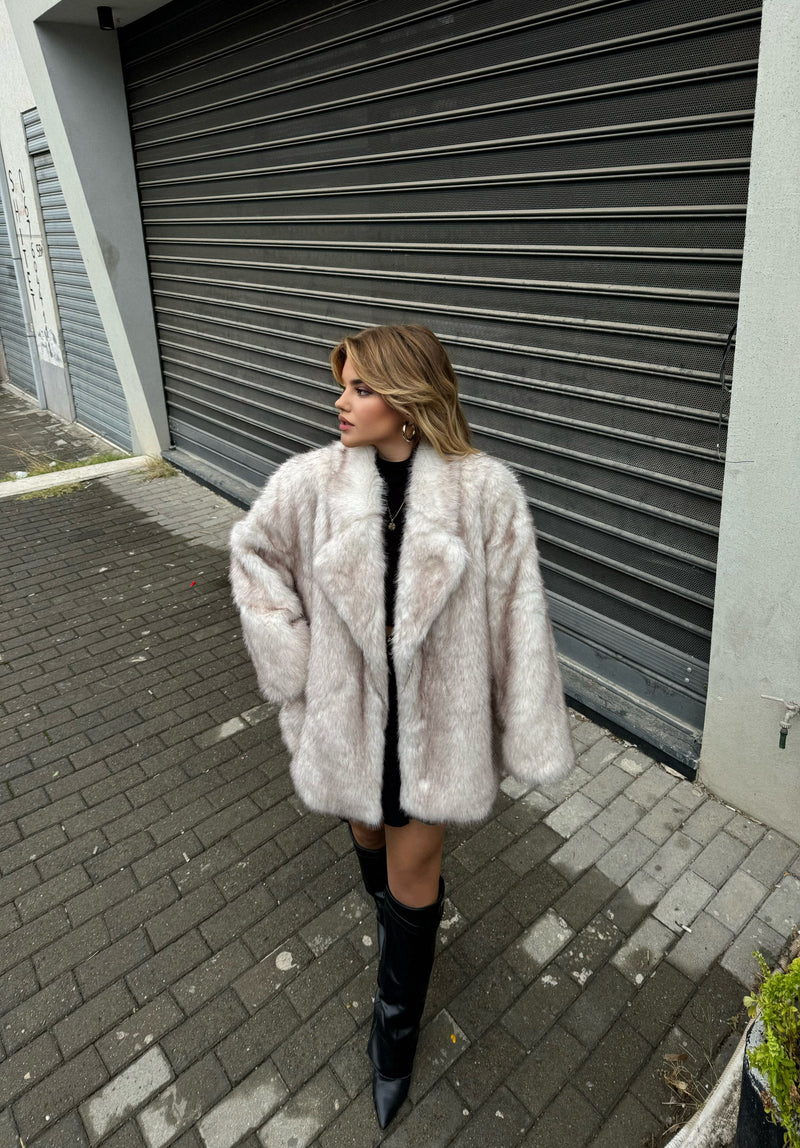 PELLUSH STIL