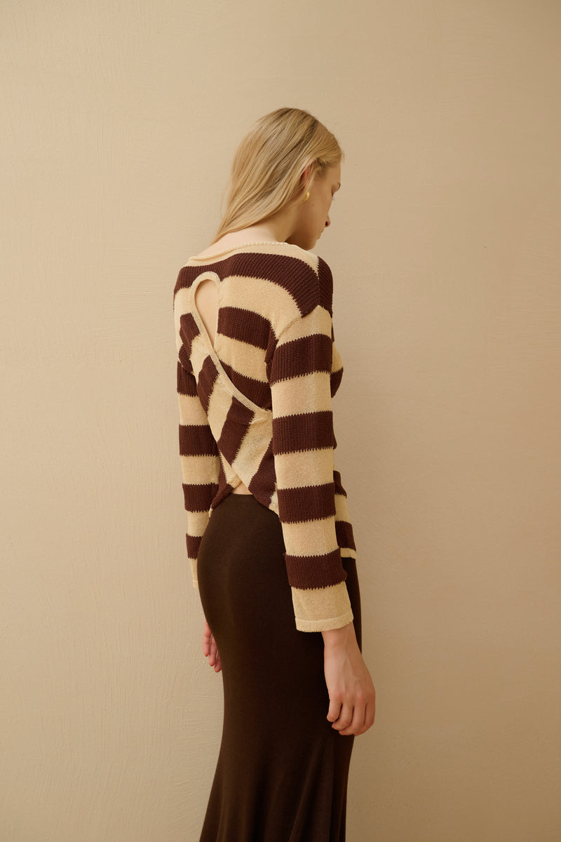 Airy crossback sweater