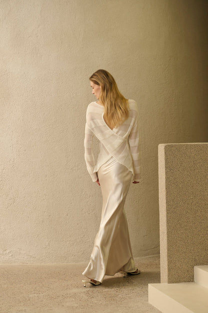 Airy crossback sweater