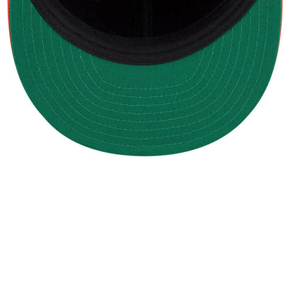 Pictured is this NHL Felt Logo Anaheim Ducks Retro Crown 59FIFTY Fitted cap in black. 2