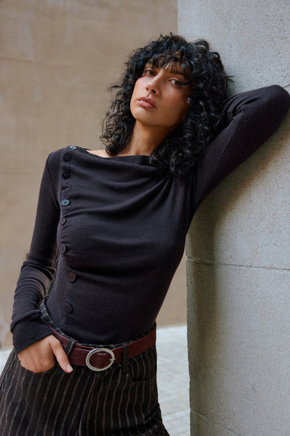 Asymmetrical buttoned top