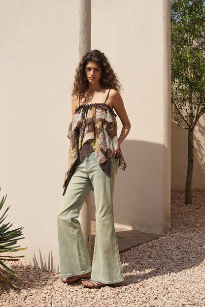 Asymmetrical tiered top