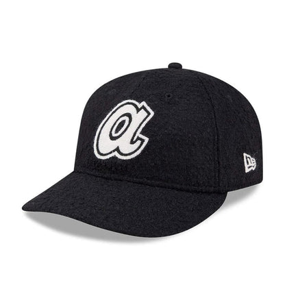 Pictured is this MLB X Moon Atlanta Braves Retro Crown 9FIFTY cap in navy. 4