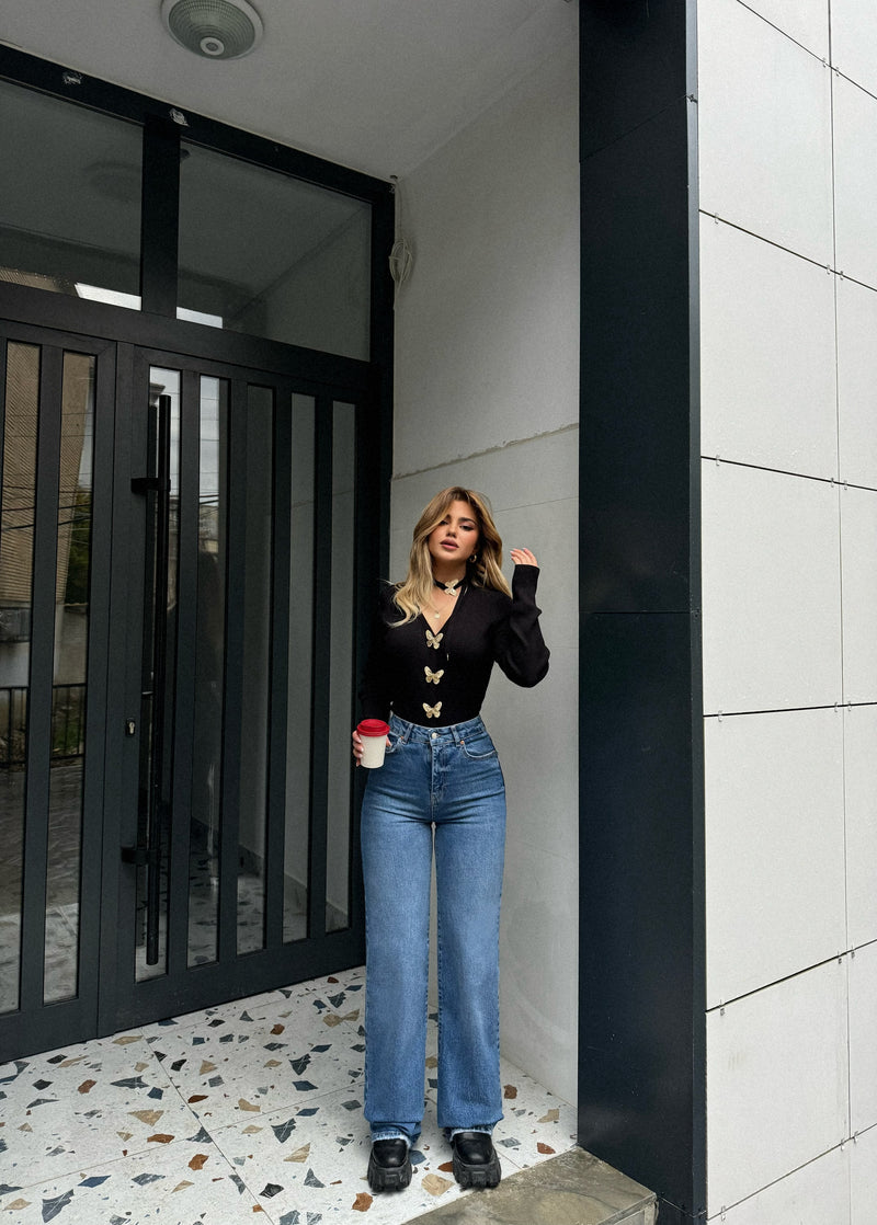 BLUZE ME FLUTURA DHE VARESE NE QAFE