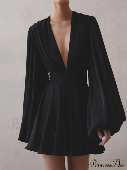 Chiffon Low Cut V-Neck Modern Pleated Zip Mini Dress Black / Xs Dresses