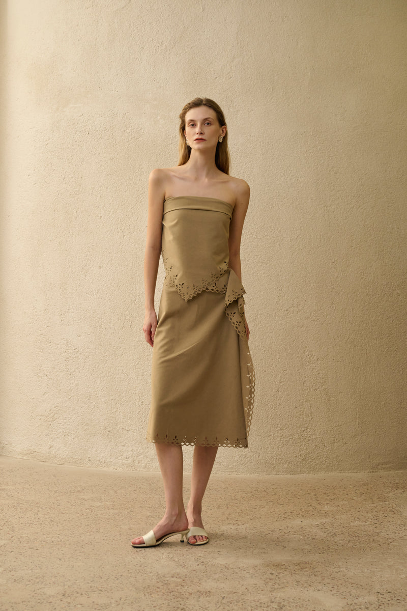 Eyelet scarf top &matching skirt