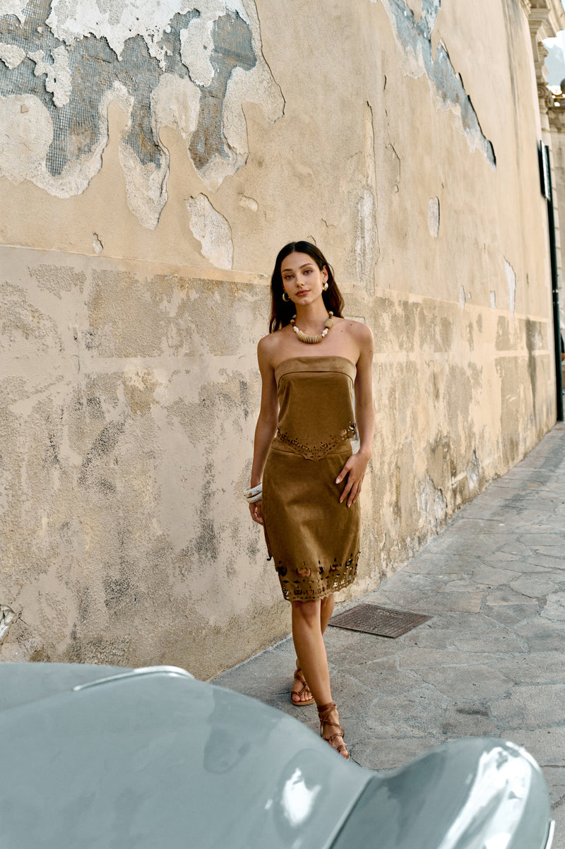 Faux suede eyelet set