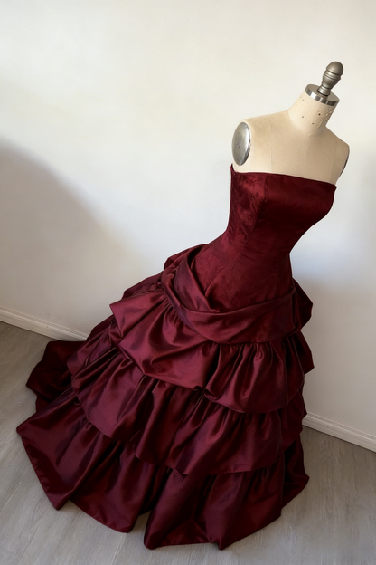 Gorgeous A-Line Burgundy Prom Dress Satin Strapless Long Evening Dress Sleeveless Birthday Dress