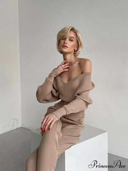 Hala Elegant Knitted Set