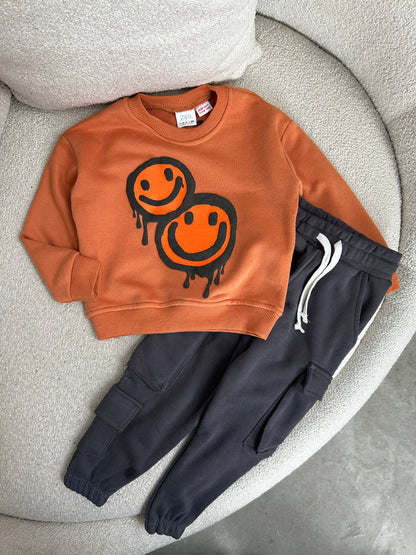KOSTUM ME EMOJI