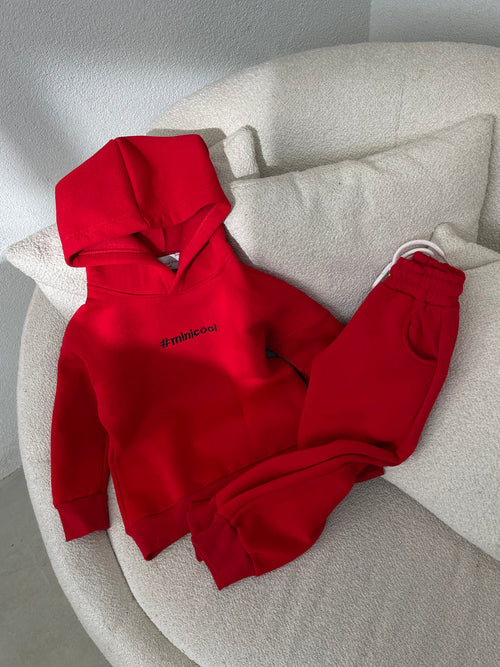 KOSTUM ME HOODIE DHE TUTA