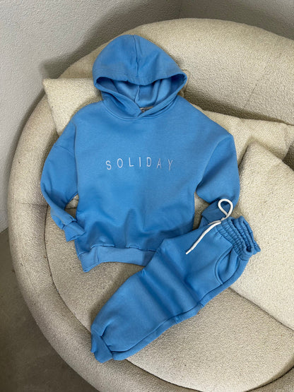 KOSTUM ME HOODIE DHE TUTA