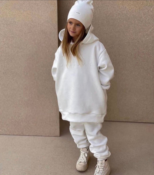 KOSTUM ME HOODIE DHE TUTA