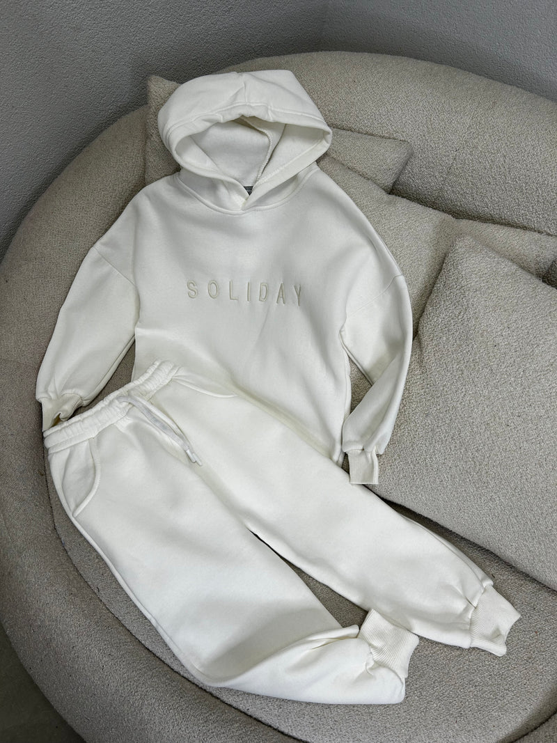 KOSTUM ME HOODIE DHE TUTA
