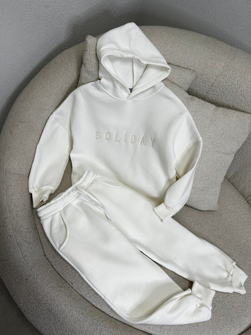 KOSTUM ME HOODIE DHE TUTA