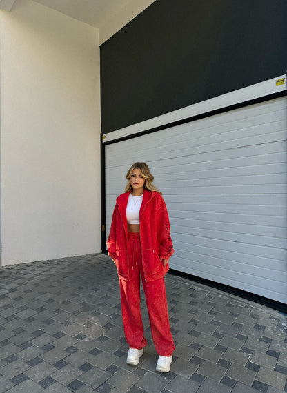 KOSTUM OVERSIZE