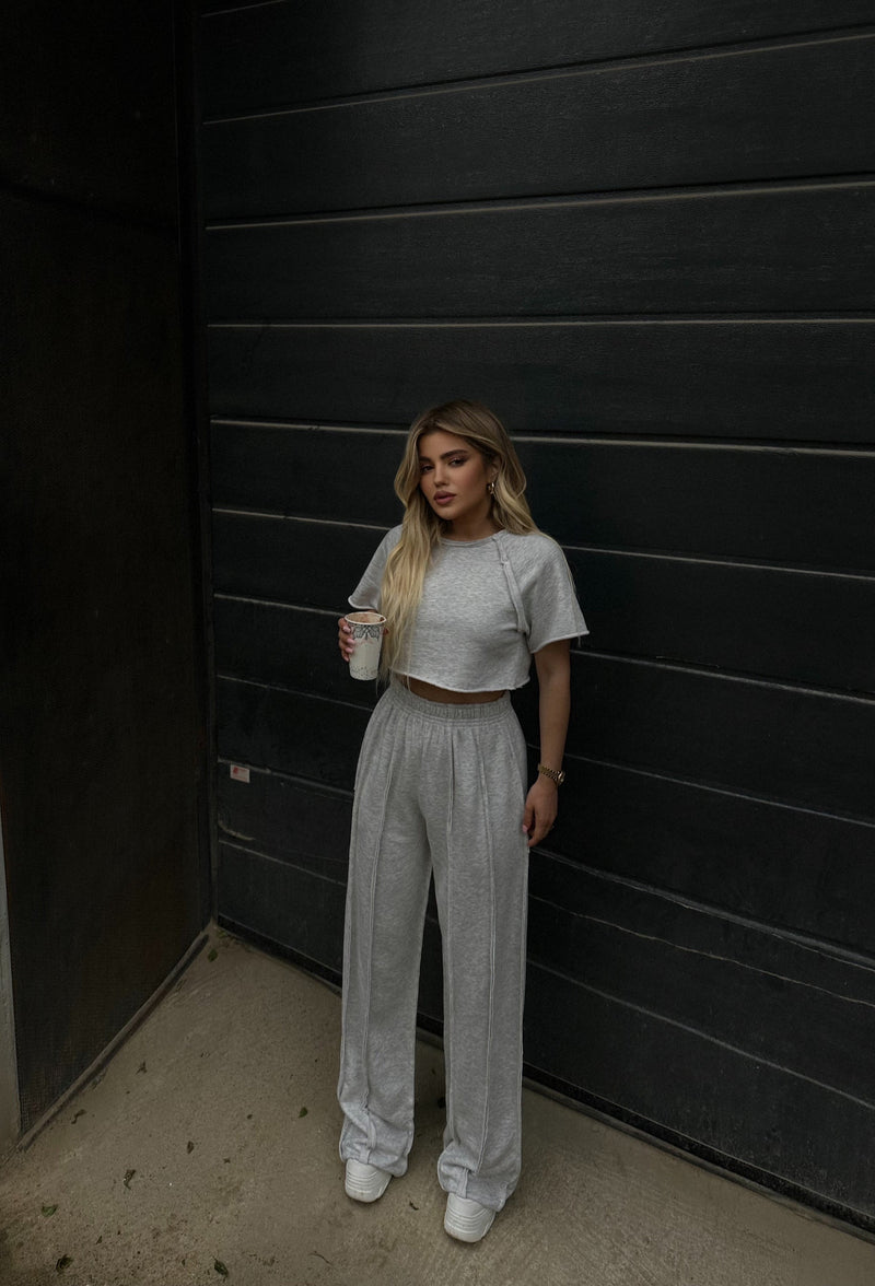 KOSTUM OVERSIZE
