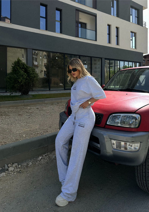 KOSTUM SPORTIV BLUZE DHE TUTA TE GJERA