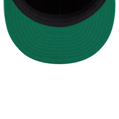 Pictured is this NHL Felt Logo LA Kings Retro Crown 59FIFTY Fitted cap in black. 2